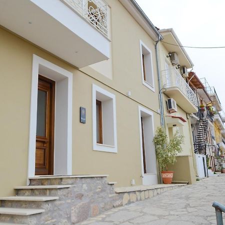 Roloi Suites Nafpaktos Exterior photo