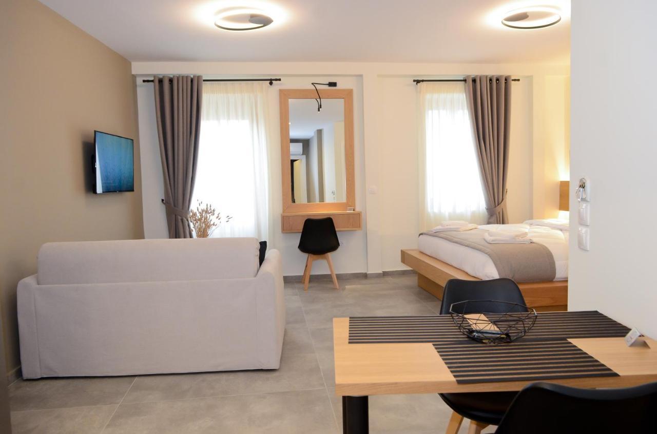 Roloi Suites Nafpaktos Exterior photo