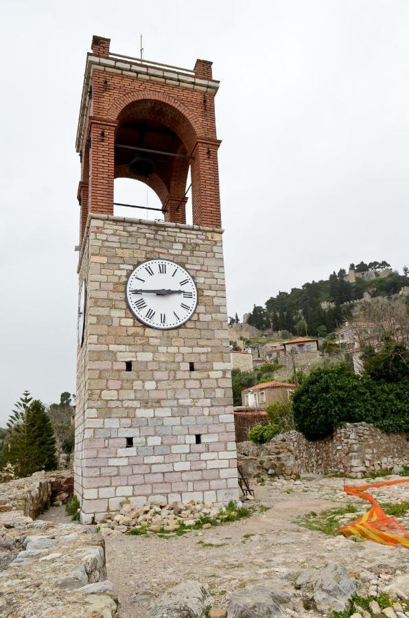 Roloi Suites Nafpaktos Exterior photo